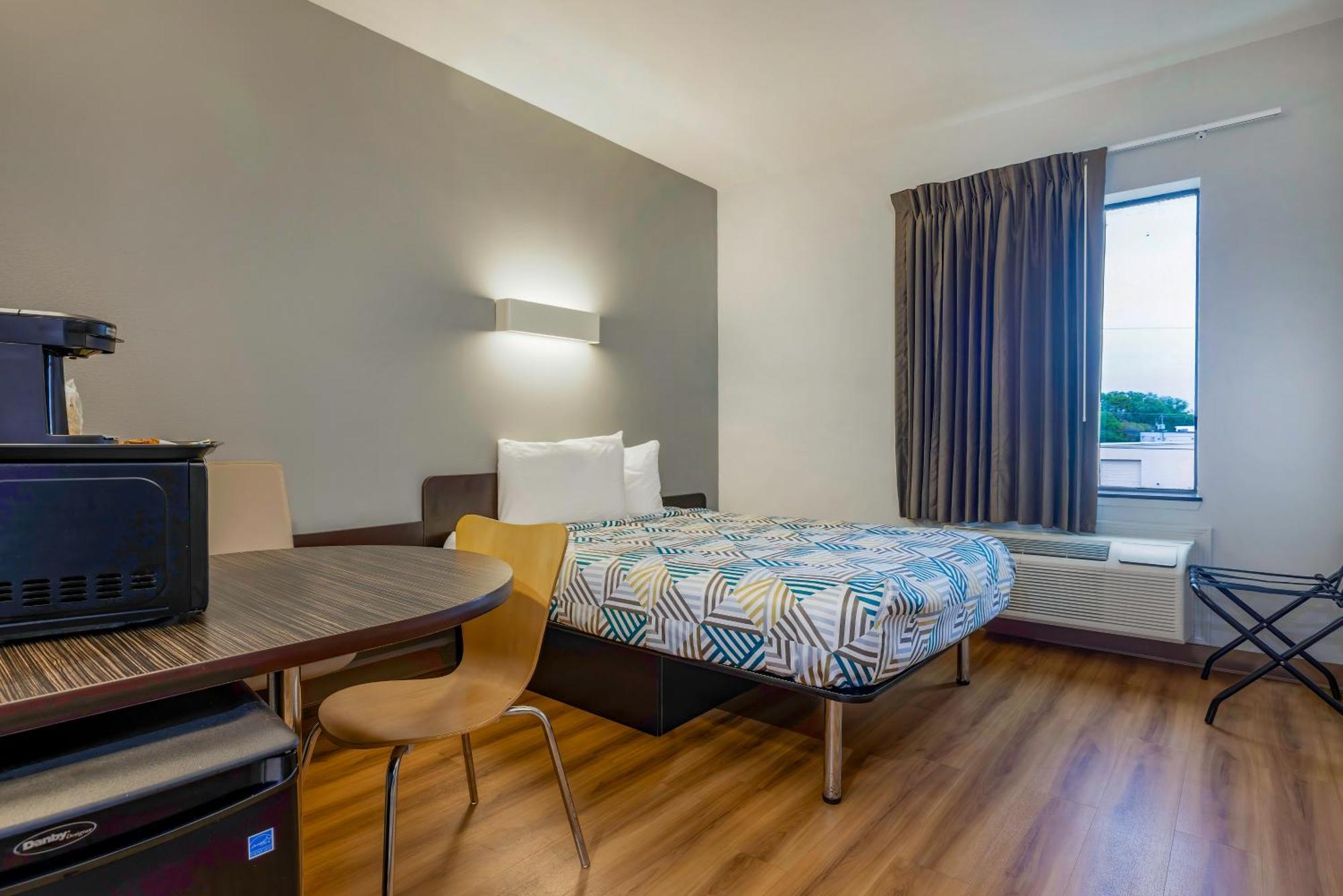 Studio 6 Suites Texas City, Tx I 45 South Dış mekan fotoğraf